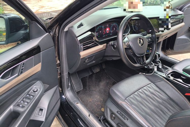 Used Volkswagen Passat 2020 Revised Version 330TSI Luxury Edition China VI Standard Driver Seat