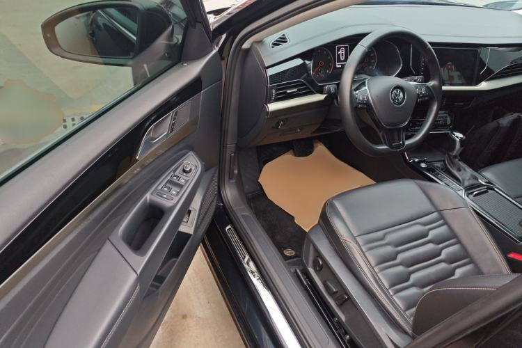 Used Volkswagen Passat 2020 330TSI Elite Edition China VI Driver Seat