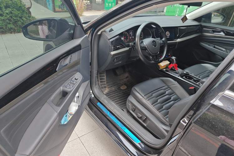 Used Volkswagen Passat 2020 330TSI Elite Edition China VI Driver Seat