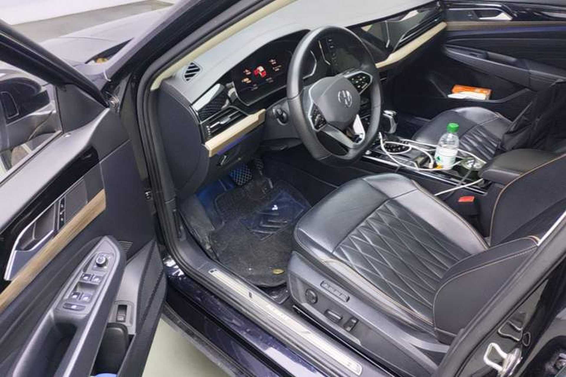 Used Volkswagen Passat 2020 330TSI Luxury Edition China VI Driver Seat