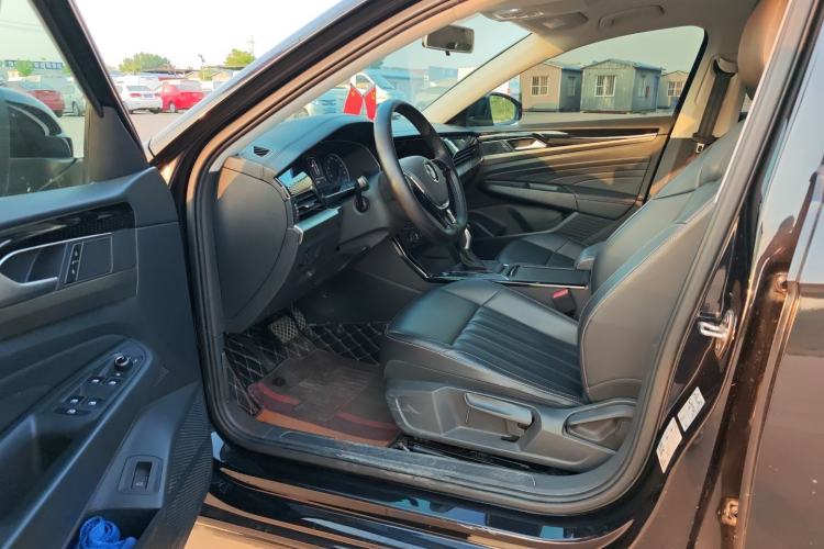 Used Volkswagen Passat 2020 Revised Version 280TSI Business Edition China VI Standard Driver Seat