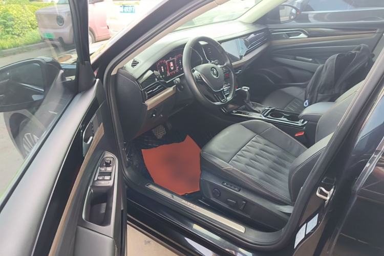Used Volkswagen Passat 2020 Revised Version 330TSI Luxury Edition China VI Standard Driver Seat