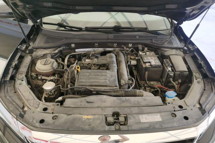 Used Volkswagen Passat 2020 Revised Version 280TSI Elite Edition China VI Standard Engine Bay