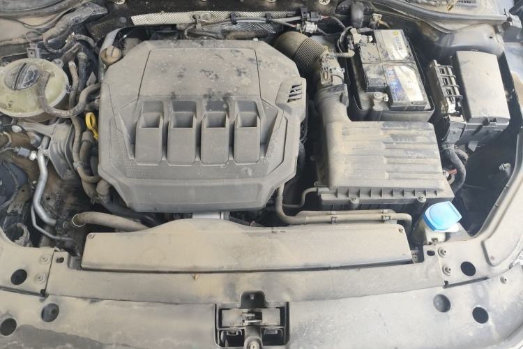 Used Volkswagen Passat 2020 330TSI Elite Edition China VI Engine Bay