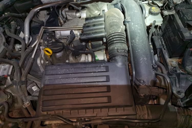Used Volkswagen Passat 2020 280TSI Business Edition China V Standard Engine Bay