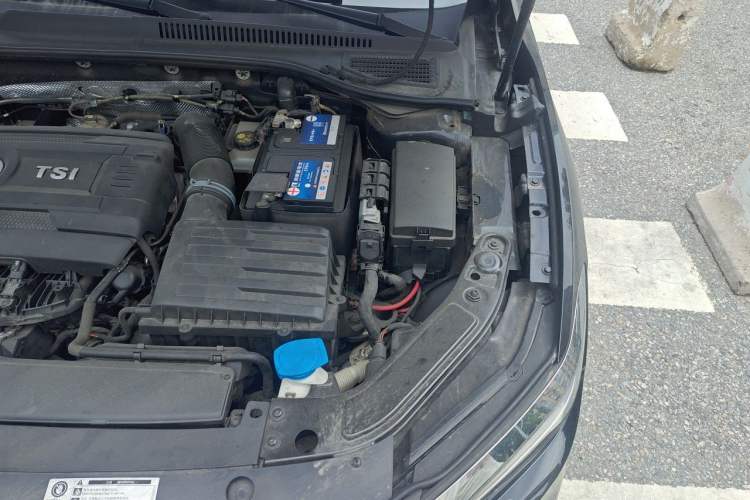Used Volkswagen Passat 2020 380TSI Prestige Edition China VI Standard Engine Bay Left