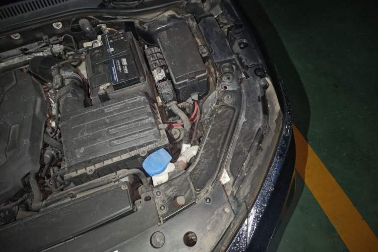 Used Volkswagen Passat 2020 330TSI Elite Edition China VI Engine Bay Left