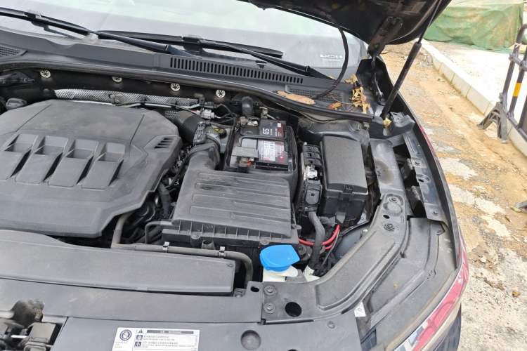 Used Volkswagen Passat 2020 330TSI Elite Edition China VI Engine Bay Left