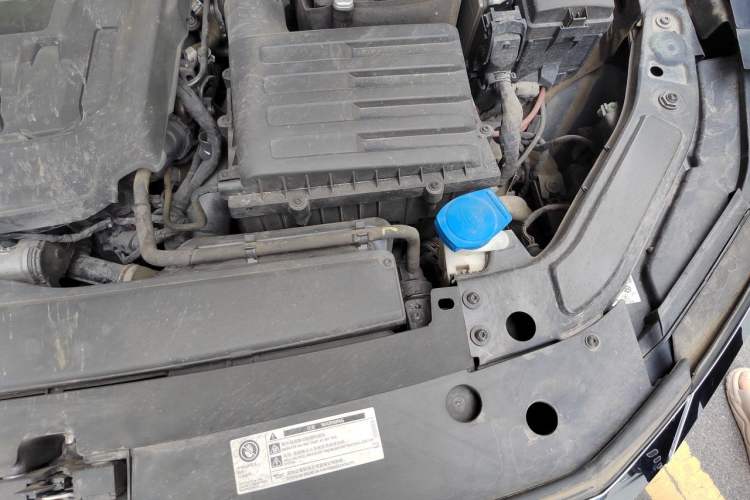 Used Volkswagen Passat 2020 330TSI Elite Edition China VI Engine Bay Left