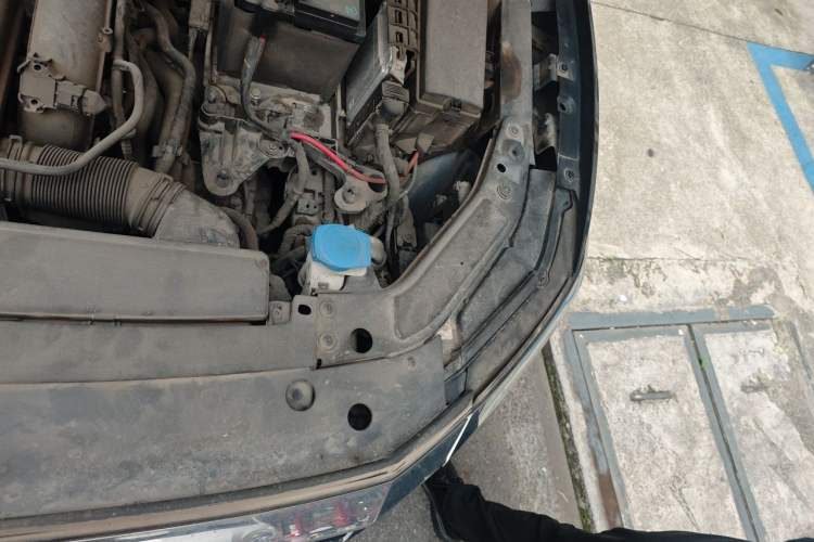 Used Volkswagen Passat 2020 280TSI Business Edition China VI Standard Engine Bay Left