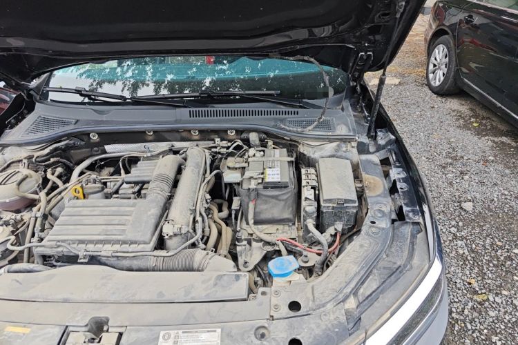 Used Volkswagen Passat 2020 Revised Version 280TSI Business Edition China VI Standard Engine Bay Left