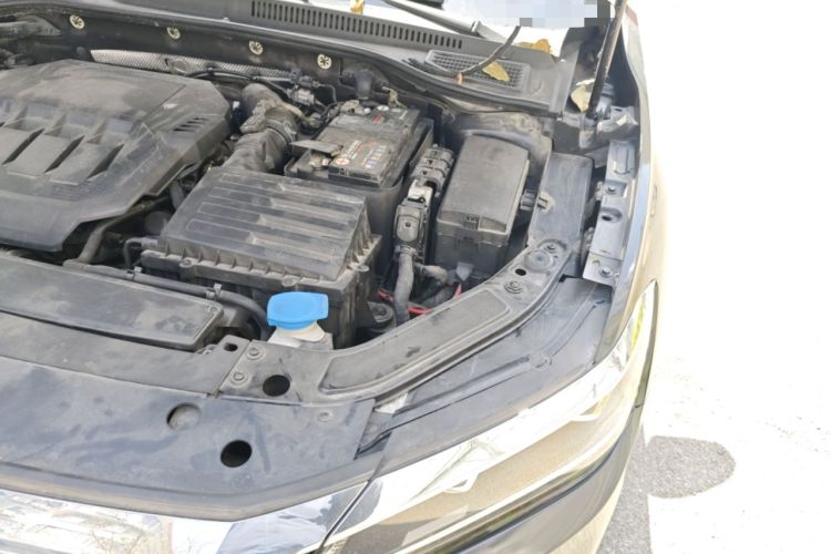 Used Volkswagen Passat 2020 330TSI Elite Edition China VI Engine Bay Left