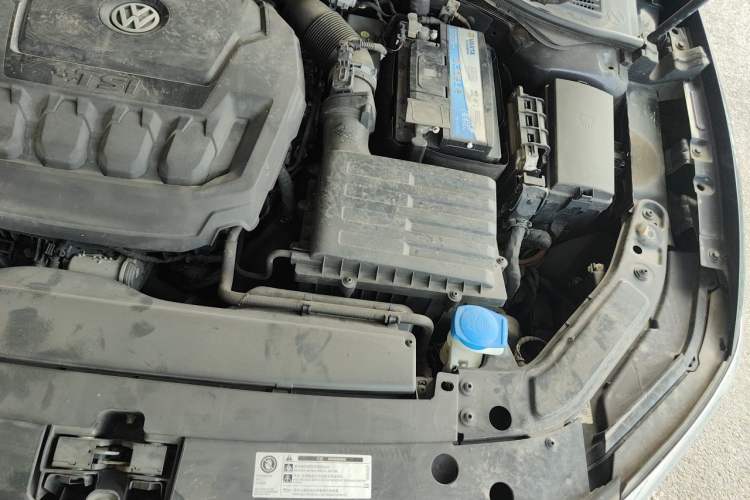 Used Volkswagen Passat 2020 330TSI Elite Edition China VI Engine Bay Left