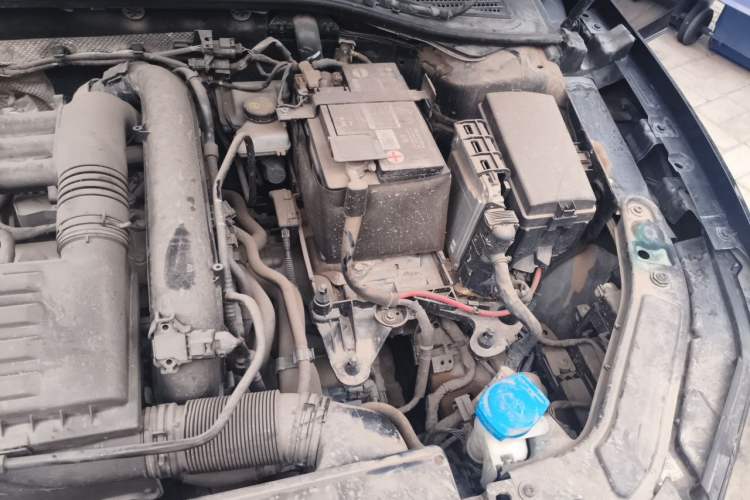 Used Volkswagen Passat 2020 Revised Version 280TSI Business Edition China VI Standard Engine Bay Left