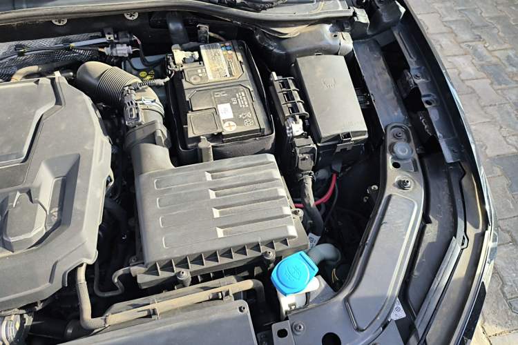 Used Volkswagen Passat 2020 330TSI Elite Edition China VI Engine Bay Left