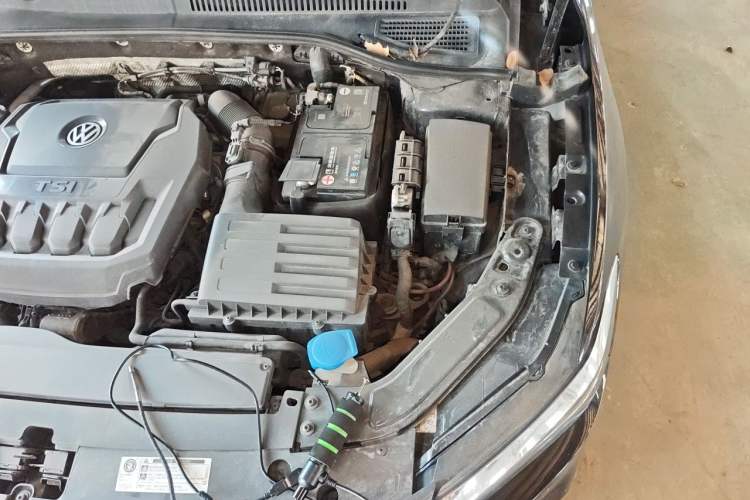 Used Volkswagen Passat 2020 330TSI Elite Edition China VI Engine Bay Left
