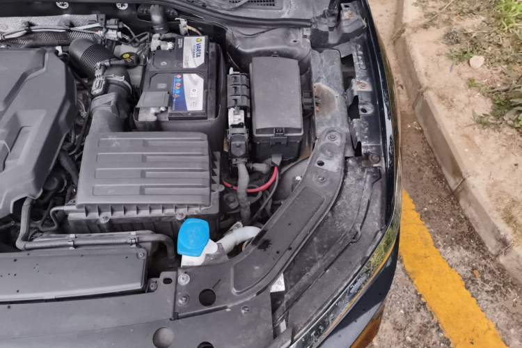 Used Volkswagen Passat 2020 330TSI Elite Edition China VI Engine Bay Left
