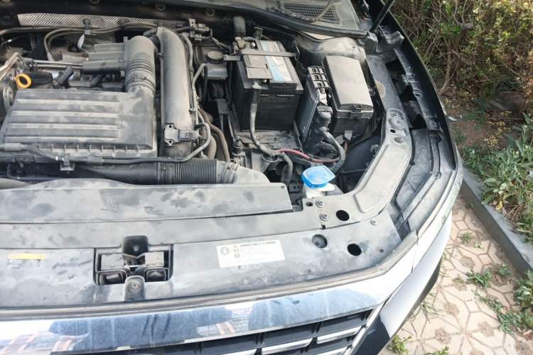 Used Volkswagen Passat 2020 Revised Version 280TSI Business Edition China VI Standard Engine Bay Left