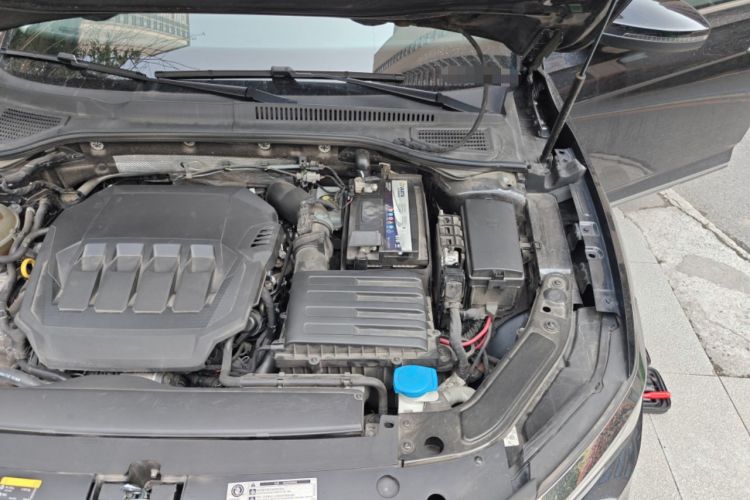 Used Volkswagen Passat 2020 330TSI Elite Edition China VI Engine Bay Left