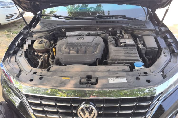 Used Volkswagen Passat 2020 330TSI Elite Edition China VI Engine Bay