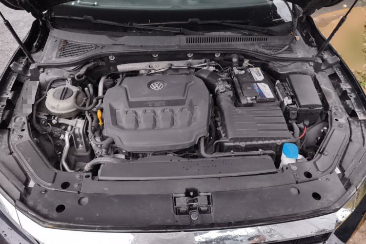 Used Volkswagen Passat 2020 330TSI Elite Edition China VI Engine Bay