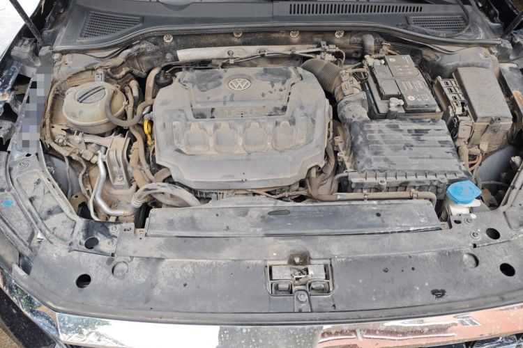 Used Volkswagen Passat 2020 330TSI Elite Edition China VI Engine Bay