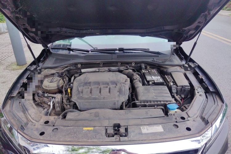 Used Volkswagen Passat 2020 330TSI Luxury Edition China VI Engine Bay