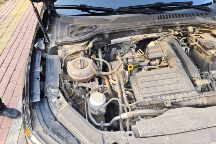 Used Volkswagen Passat 2020 280TSI Business Edition China VI Standard Engine Bay Right