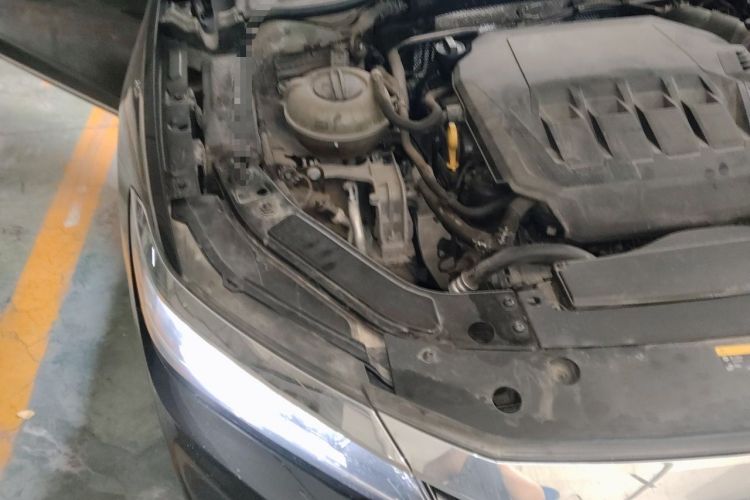 Used Volkswagen Passat 2020 Facelift 330TSI Elite Edition China VI Standard Engine Bay Right