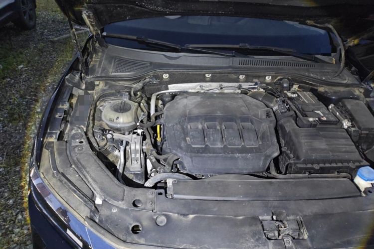 Used Volkswagen Passat 2020 330TSI Elite Edition China VI Engine Bay Right
