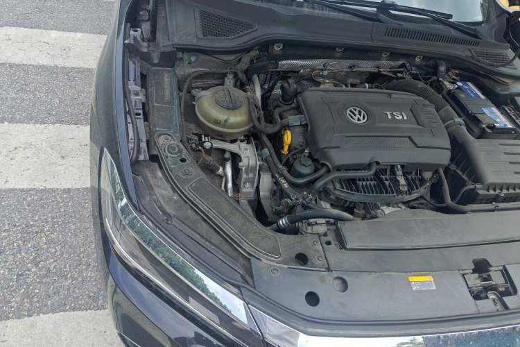 Used Volkswagen Passat 2020 380TSI Prestige Edition China VI Standard Engine Bay Right