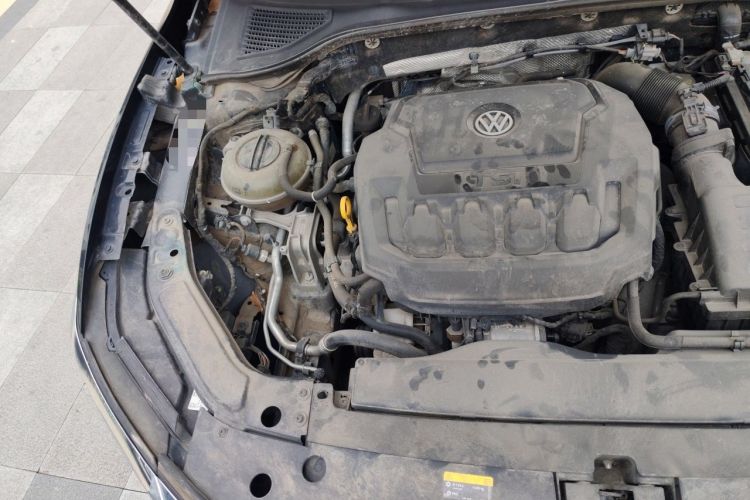 Used Volkswagen Passat 2020 330TSI Elite Edition China VI Engine Bay Right