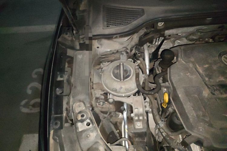 Used Volkswagen Passat 2020 330TSI Luxury Edition China VI Engine Bay Right