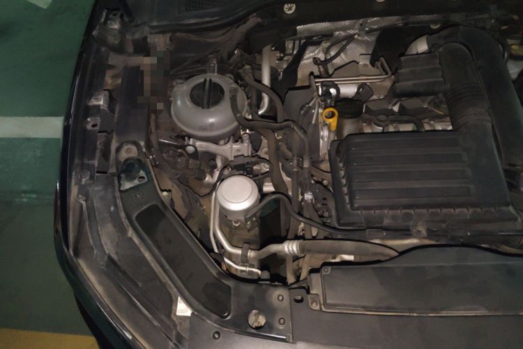 Used Volkswagen Passat 2020 280TSI Business Edition China VI Standard Engine Bay Right