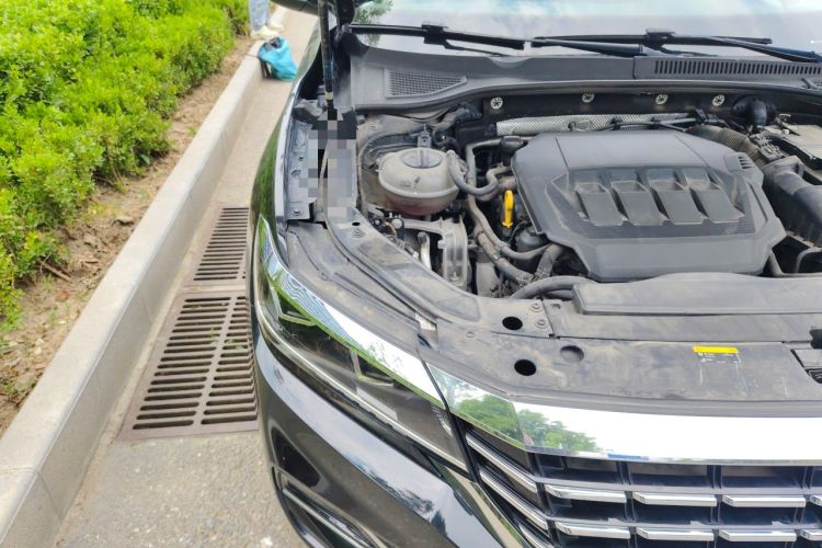 Used Volkswagen Passat 2020 330TSI Elite Edition China VI Engine Bay Right