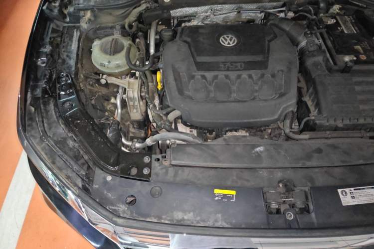 Used Volkswagen Passat 2020 330TSI Prestige Edition China VI Standard Engine Bay Right