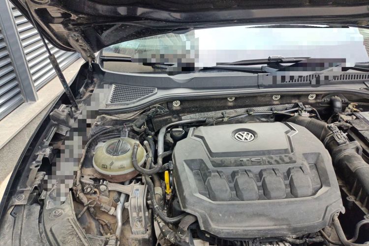 Used Volkswagen Passat 2020 330TSI Luxury Edition China VI Engine Bay Right