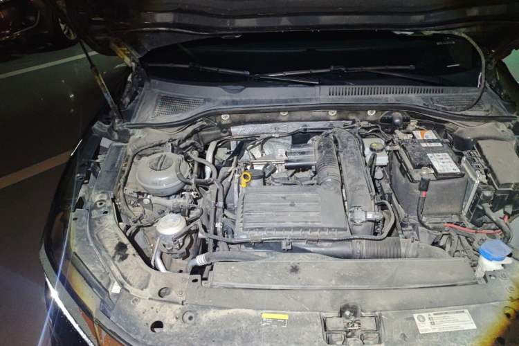 Used Volkswagen Passat 2020 280TSI Business Edition China VI Standard Engine Bay Right