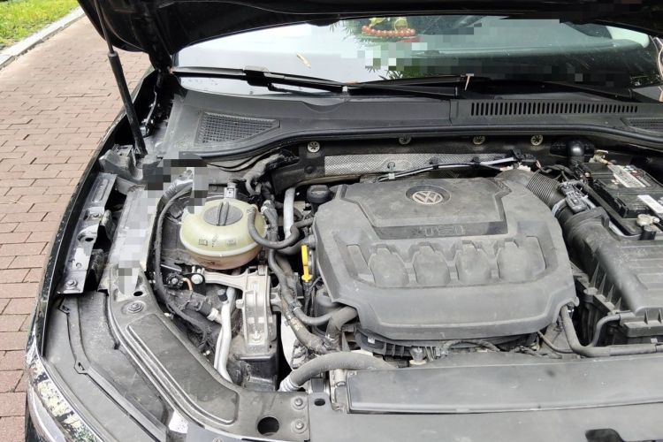 Used Volkswagen Passat 2020 330TSI Elite Edition China VI Engine Bay Right