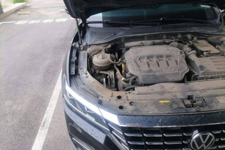 Used Volkswagen Passat 2020 330TSI Elite Edition China VI Engine Bay Right