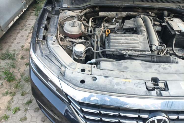 Used Volkswagen Passat 2020 Revised Version 280TSI Business Edition China VI Standard Engine Bay Right