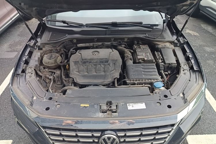 Used Volkswagen Passat 2020 330TSI Elite Edition China VI Engine Bay