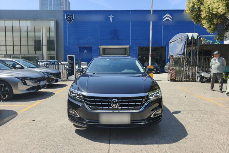 Used Volkswagen Passat 2020 Revised Version 330TSI Luxury Edition China VI Standard Exterior 1