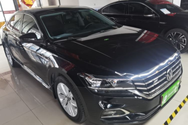 Used Volkswagen Passat 2020 Facelift 330TSI Elite Edition China VI Standard Exterior 1