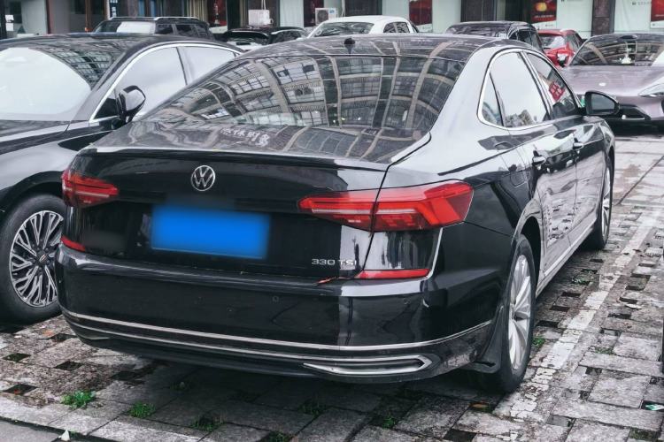 Used Volkswagen Passat 2020 Facelift 330TSI Elite Edition China VI Standard Exterior 1