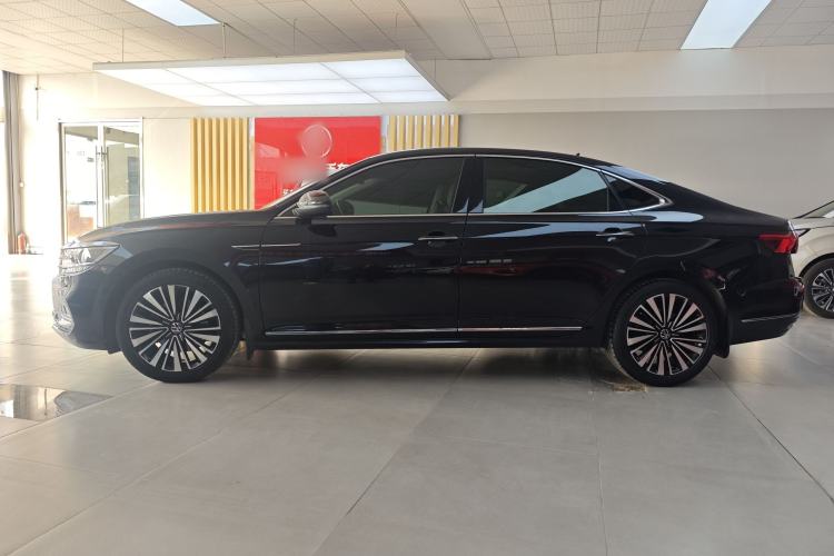 Used Volkswagen Passat 2020 Revised Version 330TSI Luxury Edition China VI Standard Exterior 1