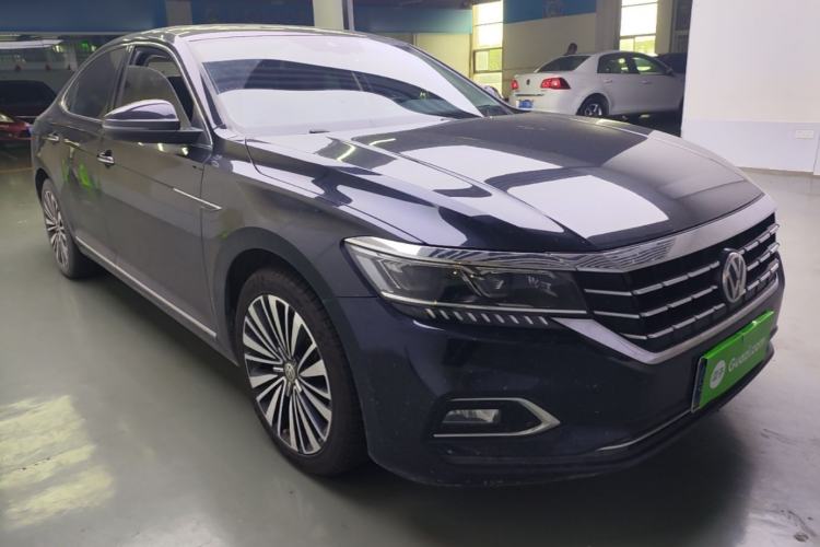 Used Volkswagen Passat 2020 330TSI Luxury Edition China VI Exterior 1