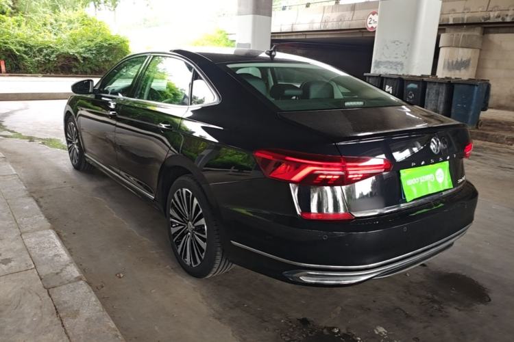 Used Volkswagen Passat 2020 330TSI Luxury Edition China VI Exterior 2
