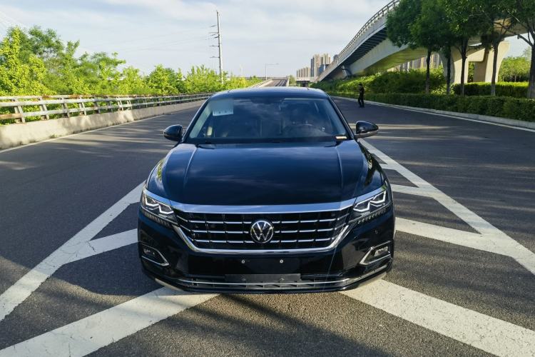 Used Volkswagen Passat 2020 Revised Version 330TSI Luxury Edition China VI Standard Exterior 2