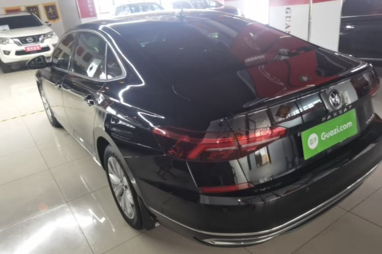 Used Volkswagen Passat 2020 Facelift 330TSI Elite Edition China VI Standard Exterior 2